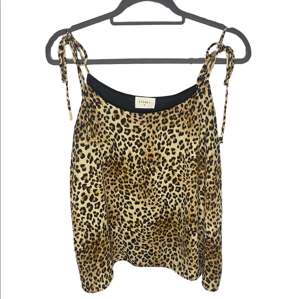 Boutique Cheetah Print Tie Top